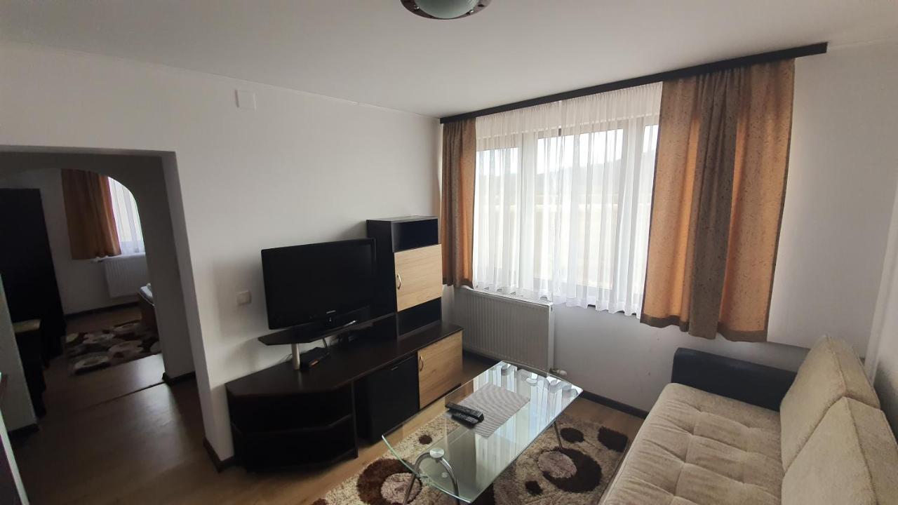 Hotel Семеен Хотел-Ресторант Етно Чакала Sewliewo Zewnętrze zdjęcie